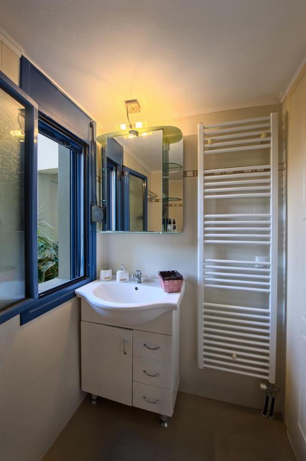 Seasight Living Apartment Plitra Bagian luar foto